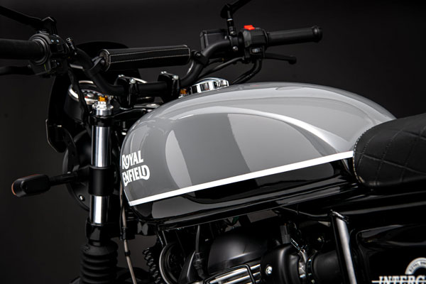 ಬಿಡುಗಡೆಯಾಯ್ತು ರಾಯಲ್ ಎನ್‍ಫೀಲ್ಡ್ ಟ್ವಿನ್ ಬೈಕುಗಳ ಲಿಮಿಟೆಡ್ ಎಡಿಷನ್