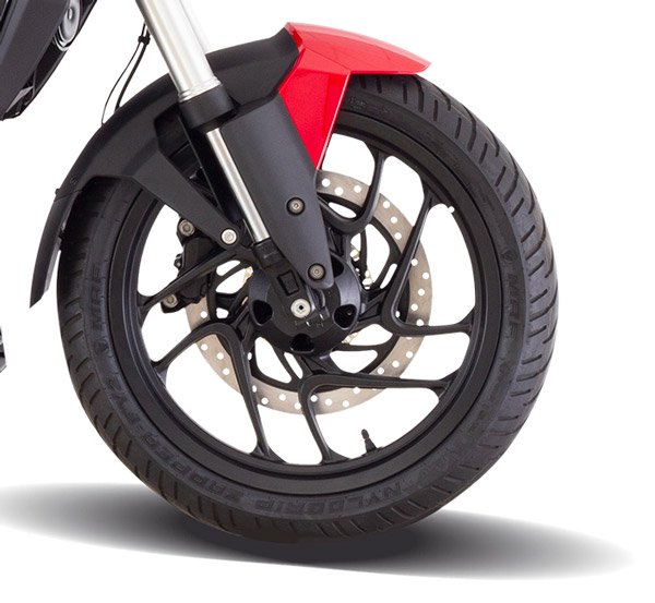 ದುಬಾರಿಯಾಯ್ತು ಬಿಎಸ್-6 ಬಜಾಜ್ ಡೋಮಿನಾರ್ 250 ಬೈಕ್