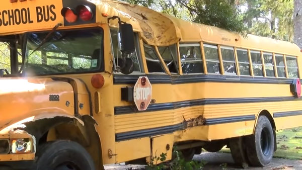 ಜಾಲಿ ರೈಡ್ ಗಾಗಿ ಶಾಲಾ ಬಸ್ ಕದ್ದ 11 ವರ್ಷದ ಬಾಲಕ