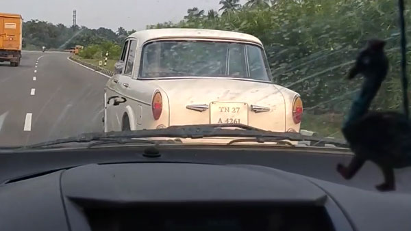 ಹೈವೇಯಲ್ಲಿ ಚಾಲಕನಿಲ್ಲದೇ ಚಲಿಸಿದ ಪ್ರೀಮಿಯರ್ ಪದ್ಮಿನಿ ಕಾರು