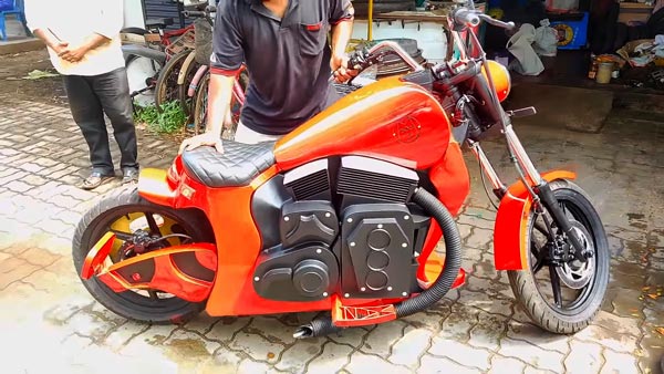 ಎಲೆಕ್ಟ್ರಿಕ್ ಬೈಕ್ ತಯಾರಿಸಿದ ಸೈಕಲ್ ಶಾಪ್ ಮಾಲೀಕ