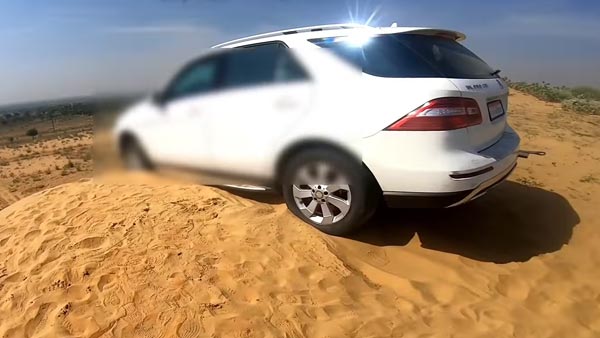 ದುಬಾರಿ ಬೆಲೆಯ ಕಾರನ್ನು ರಕ್ಷಿಸಿದ ಮಹೀಂದ್ರಾ ಥಾರ್ ಎಸ್‌ಯುವಿ