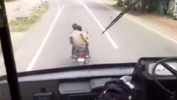 ಉತ್ಸಾಹದಲ್ಲಿ ಮಾಡಿದ ಘನ ಕಾರ್ಯಕ್ಕೆ ಡ್ರೈವಿಂಗ್ ಲೈಸೆನ್ಸ್ ಕಳೆದುಕೊಂಡ ಸ್ಕೂಟರ್ ಸವಾರ