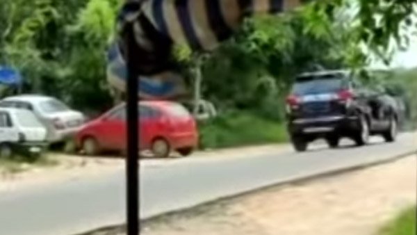 ಸರ್ವೀಸ್ ಸೆಂಟರ್ ನಿಂದಲೇ ಕಳುವಾದ ಟೊಯೊಟಾ ಇನೋವಾ ಕ್ರಿಸ್ಟಾ