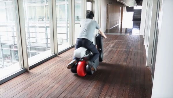 ಈ ಸ್ಕೂಟರ್‌ಗಳನ್ನು ಸೂಟ್ ಕೇಸಿನಲ್ಲಿ ಕೊಂಡೊಯ್ಯಬಹುದು