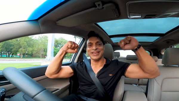 ಕಾರು ಖರೀದಿಗೂ ಮುನ್ನ ಇಡೀ ದಿನ ಕಾರಿನಲ್ಲೇ ಕಳೆದ ಮಾಜಿ ಕ್ರಿಕೆಟಿಗ