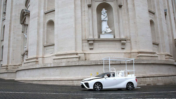 ಅತ್ಯಾಧುನಿಕ ಪರಿಸರ ಸ್ನೇಹಿ ಕಾರು ಪಡೆದ ಪೋಪ್ ಫ್ರಾನ್ಸಿಸ್