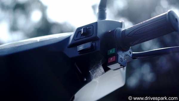 ಇವೆ ಕ್ಸೆನಿಯಾ ಎಲೆಕ್ಟ್ರಿಕ್ ಸ್ಕೂಟರ್ ರಿವ್ಯೂ ಅಂತಿಮ ವರದಿ: ನಗರದೊಳಗಿನ ಪ್ರಯಾಣಕ್ಕೆ ಸಾತ್ ನೀಡುವ ಪರಿಸರ ಸ್ನೇಹಿ ಎಲೆಕ್ಟ್ರಿಕ್ ಸ್ಕೂಟರ್