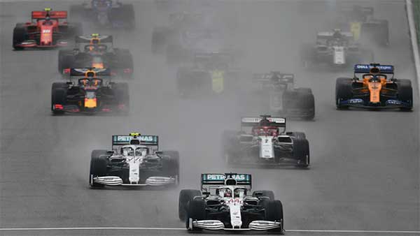 7ನೇ ಎಫ್-1 ವಿಶ್ವ ಚಾಂಪಿಯನ್ ರೇಸ್ ಗೆದ್ದು ಮೈಕಲ್ ಶೂಮಾಕರ್ ದಾಖಲೆ ಮುರಿದ ಲೂಯಿಸ್ ಹ್ಯಾಮಿಲ್ಟನ್