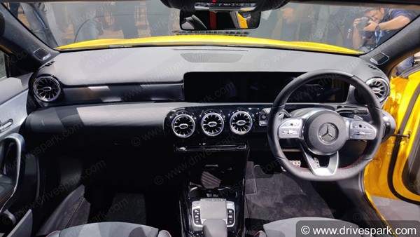 ಶೀಘ್ರದಲ್ಲೇ ಬಿಡುಗಡೆಯಾಗಲಿದೆ ಹೊಸ ಮರ್ಸಿಡಿಸ್ ಬೆಂಝ್ ಎ-ಕ್ಲಾಸ್ ಕಾರು