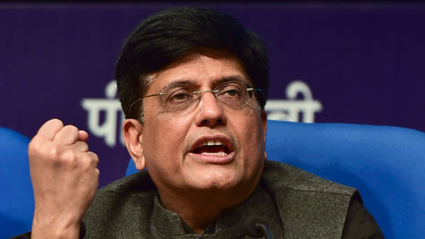 ಸಮಯಪ್ರಜ್ಞೆಯಿಂದ ಆನೆಗಳ ಪ್ರಾಣ ಉಳಿಸಿದ ಲೊಕೊ ಪೈಲಟ್