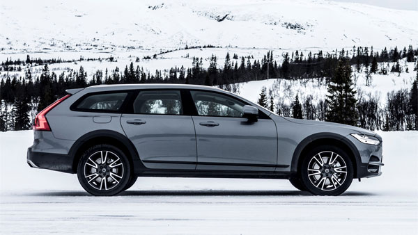 ಭಾರತದಲ್ಲಿ ವಿ90 ಕ್ರಾಸ್ ಕಂಟ್ರಿ ಕಾರು ಮಾರಾಟವನ್ನು ಸ್ಥಗಿತ