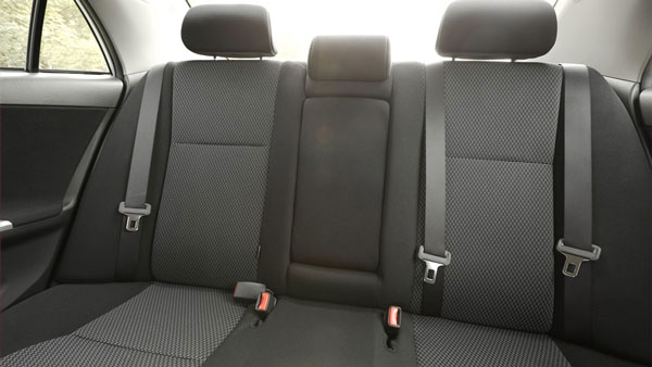 ಲೆದರ್ ಸೀಟ್ ಹಾಗೂ ಫ್ಯಾಬ್ರಿಕ್ ಸೀಟುಗಳಲ್ಲಿ ಯಾವುದು ಬೆಸ್ಟ್? 