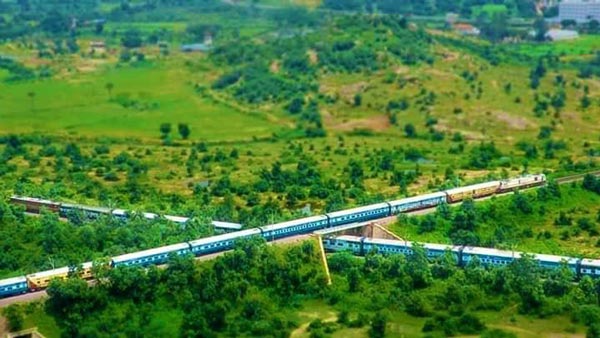 ಗಾಜಿನ ಲೋಟವೂ ಅಲುಗಾಡಲ್ಲ ಈ ರೈಲ್ವೆ ಟ್ರ್ಯಾಕ್ ನಲ್ಲಿ