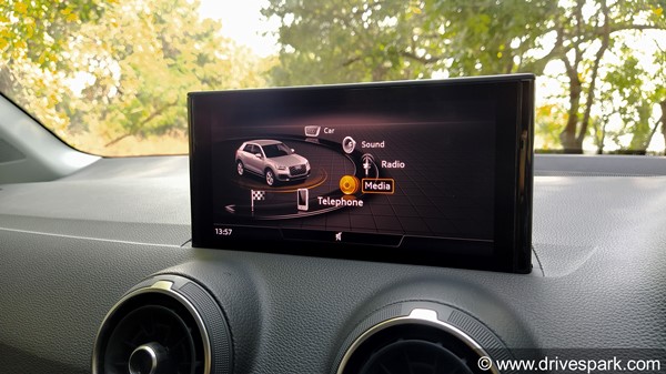 ಫಸ್ಟ್ ಡ್ರೈವ್ ರಿವ್ಯೂ: ಎಂಟ್ರಿ ಲೆವಲ್ ಐಷಾರಾಮಿ ಕಾರುಗಳಲ್ಲಿ ಸದ್ದು ಮಾಡಲಿದೆ ಆಡಿ ಕ್ಯೂ2