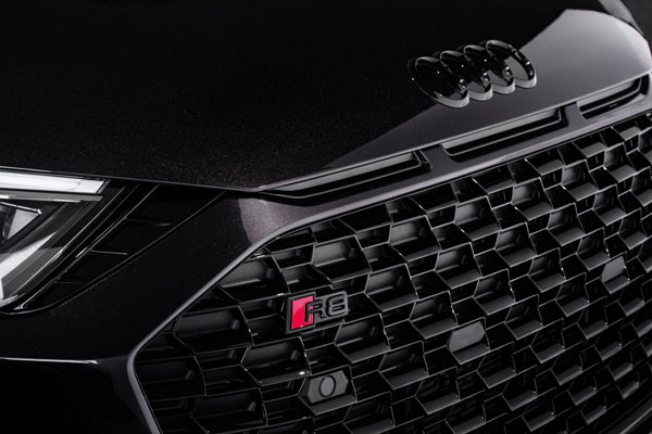 ಅನಾವರಣವಾಯ್ತು 2021ರ ಆಡಿ ಆರ್8 ಪ್ಯಾಂಥರ್ ಎಡಿಷನ್