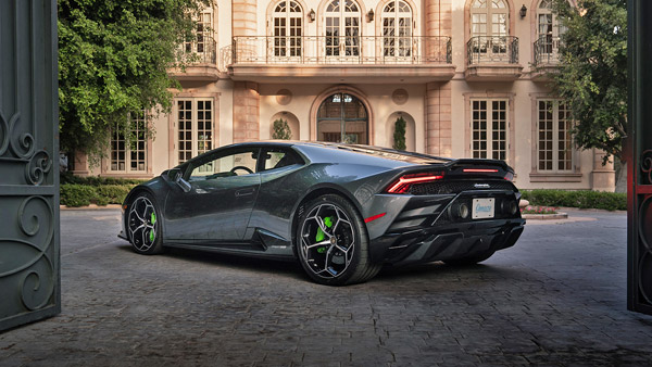 ಸದುದ್ದೇಶಕ್ಕಾಗಿ ಕೈಜೋಡಿಸಿದ ಲೇಡಿ ಗಾಗಾ ಹಾಗೂ ಲ್ಯಾಂಬೊರ್ಗಿನಿ ಕಂಪನಿ