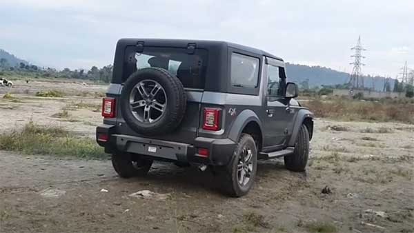 ಕೆಸರಿನಲ್ಲಿ ಸಿಲುಕಿದ್ದ ಎಕ್ಸ್‌ಯುವಿಯನ್ನು ಹೊರಕ್ಕೆಳೆದ ಮಹೀಂದ್ರಾ ಥಾರ್