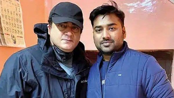 ಬೈಕ್ ಪ್ರವಾಸದ ವೇಳೆ ಅಭಿಮಾನಿ ಜೊತೆಗೆ ಫೋಟೋ ಕ್ಲಿಕ್ಕಿಸಿಕೊಂಡ ನಟ