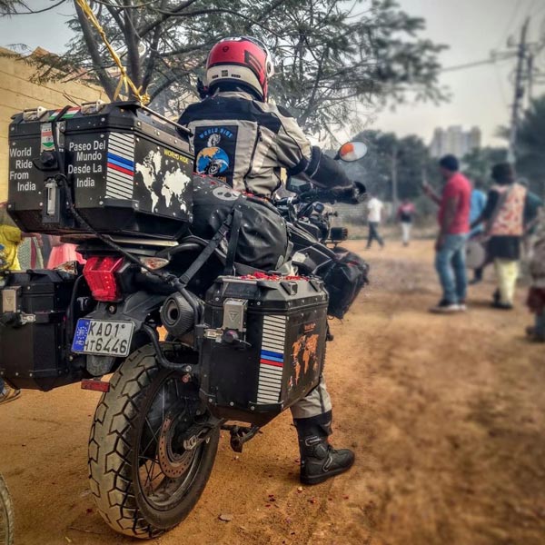 ರಾಜಸ್ಥಾನದಲ್ಲಿ ಒಂಟೆಗೆ ಡಿಕ್ಕಿ: ಬೆಂಗಳೂರಿನ ಖ್ಯಾತ ಬೈಕ್ ರೈಡರ್ ಸಾವು 