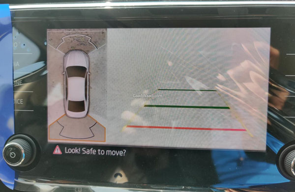 ಡೀಲರ್ ಬಳಿ ತಲುಪಿದ 2021ರ ಸ್ಕೋಡಾ ಸೂಪರ್ಬ್ ಕಾರು