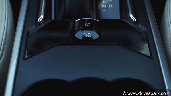 ಫಸ್ಟ್ ಡ್ರೈವ್ ರಿವ್ಯೂ: ಮಾರುಕಟ್ಟೆಯಲ್ಲಿ ಮತ್ತೊಮ್ಮೆ ಸಂಚಲವನ್ನು ಸೃಷ್ಠಿಸಲು ಸಜ್ಜಾದ ಟಾಟಾ ಸಫಾರಿ