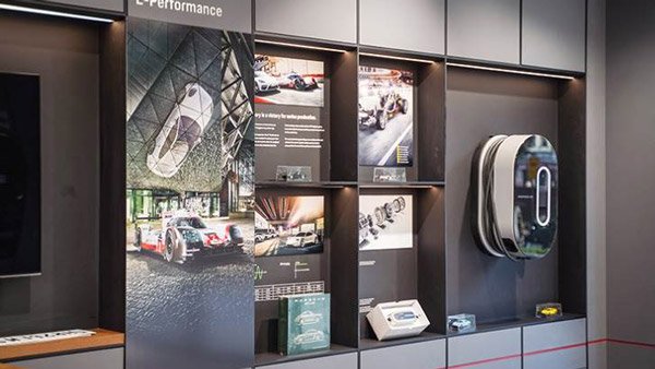 ಭಾರತದಲ್ಲಿ ಮೊದಲ ಬಾರಿಗೆ ಸ್ಟುಡಿಯೋ ಕೆಫೆ ಶೋರೂಂ ತೆರೆದ ಪೋರ್ಷೆ