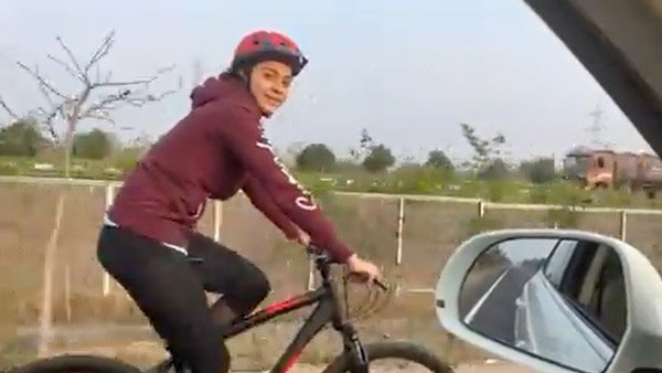 ಐಷಾರಾಮಿ ಕಾರಿನ ಬದಲು ಸೈಕಲ್ ಸವಾರಿಗೆ ಆದ್ಯತೆ ನೀಡಿದ ನಟಿ