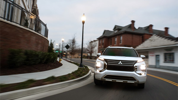 ಅನಾವರಣವಾಯ್ತು ನ್ಯೂ ಜನರೇಷನ್ ಮಿಟ್ಸುಬಿಷಿ ಔಟ್‌ಲ್ಯಾಂಡರ್ ಎಸ್‍ಯುವಿ