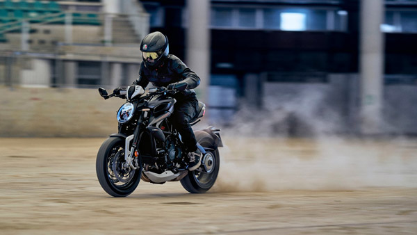 ಅನಾವರಣವಾಯ್ತು 2021ರ ಎಂವಿ ಅಗಸ್ಟಾ ಬ್ರೂಟೇಲ್ ಮತ್ತು ಡ್ರ್ಯಾಗ್‌ಸ್ಟರ್ ಬೈಕುಗಳು 