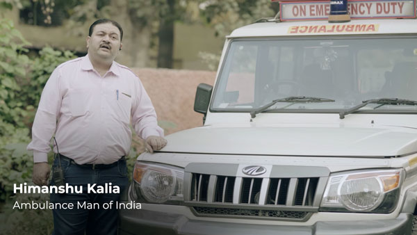 20 ವರ್ಷಗಳಿಂದ ಉಚಿತ ಆಂಬ್ಯುಲೆನ್ಸ್ ಸೇವೆ ನೀಡುತ್ತಿರುವ ದಂಪತಿ