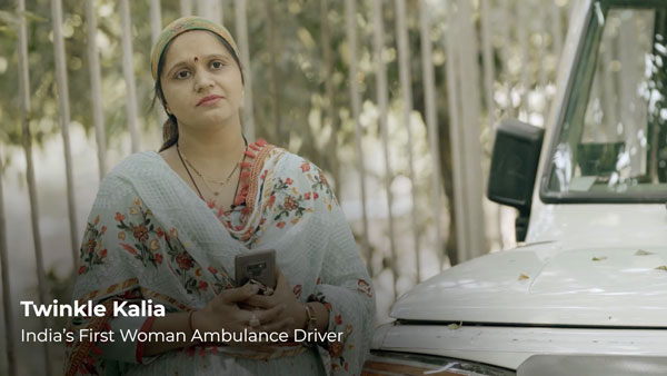 20 ವರ್ಷಗಳಿಂದ ಉಚಿತ ಆಂಬ್ಯುಲೆನ್ಸ್ ಸೇವೆ ನೀಡುತ್ತಿರುವ ದಂಪತಿ