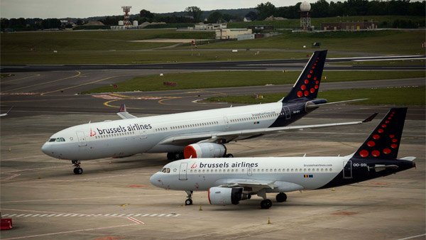 ಈ ಕಾರಣಕ್ಕೆ ಪ್ರಯಾಣಿಕರು ವಿಮಾನಗಳ ರೆಕ್ಕೆಗಳ ಕೆಳಗೆ ನಡೆಯುವಂತಿಲ್ಲ