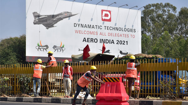 ಕರೋನಾ ಸಾಂಕ್ರಾಮಿಕದ ನಡುವೆಯೇ ಆರಂಭಗೊಂಡ 13ನೇ ಆವೃತ್ತಿಯ ಏರೋ ಇಂಡಿಯಾ