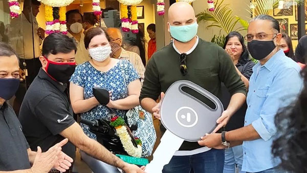 ಪುಣೆಯಲ್ಲಿ ಹೊಸ ಎಲೆಕ್ಟ್ರಿಕ್ ಸ್ಕೂಟರ್ ಮಾರಾಟಕ್ಕೆ ಅಧಿಕೃತವಾಗಿ ಚಾಲನೆ ನೀಡಿದ ಎಥರ್