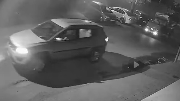 ಕ್ರೆಟಾ ಕಾರಿನಲ್ಲಿ ಬಂದು ಜೀಪ್ ಕಂಪಾಸ್ ಕಾರು ಕದ್ದ ಖದೀಮರು