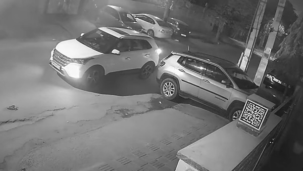 ಕ್ರೆಟಾ ಕಾರಿನಲ್ಲಿ ಬಂದು ಜೀಪ್ ಕಂಪಾಸ್ ಕಾರು ಕದ್ದ ಖದೀಮರು