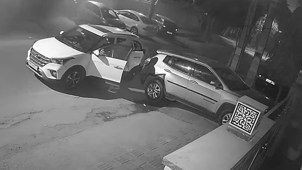 ಕ್ರೆಟಾ ಕಾರಿನಲ್ಲಿ ಬಂದು ಜೀಪ್ ಕಂಪಾಸ್ ಕಾರು ಕದ್ದ ಖದೀಮರು