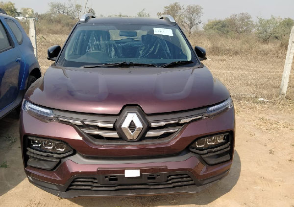 ಹೊಸ ಬಣ್ಣಗಳ ಆಯ್ಕೆಯೊಂದಿಗೆ ಡೀಲರ್ಸ್ ಯಾರ್ಡ್‌ನಲ್ಲಿ ಕಂಡುಬಂದ ರೆನಾಲ್ಟ್ ಕಿಗರ್ 