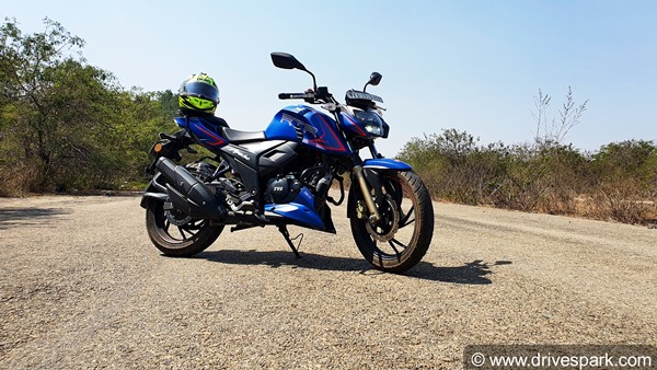 ಹೊಸ ಫೀಚರ್‍‍ಗಳೊಂದಿಗೆ ರಸ್ತೆಗಿಳಿದ 2021ರ ಅಪಾಚೆ ಆರ್‍‍ಟಿಆರ್ 200 4ವಿ ಬೈಕ್ ರಿವ್ಯೂ