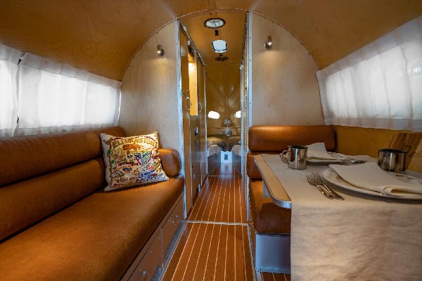 ಸಾಕು ಪ್ರಾಣಿಗಳಿಗೆ ಐಷಾರಾಮಿ ಸೌಲಭ್ಯಗಳನ್ನು ನೀಡುತ್ತದೆ ಬೌಲಸ್ ಕಂಪನಿಯ ಈ ವಾಹನ