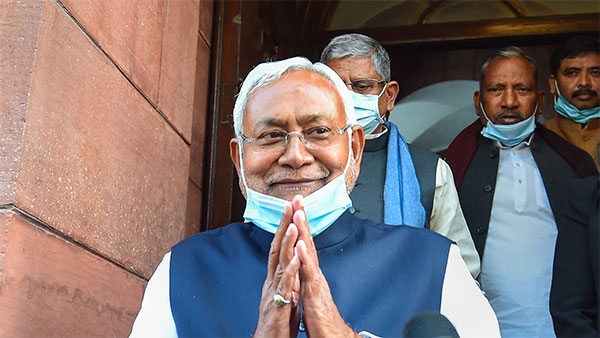 ಪೆಟ್ರೋಲ್, ಡೀಸೆಲ್ ವಾಹನಗಳನ್ನು ತ್ಯಜಿಸಲು ಕರೆ ನೀಡಿದ ಮುಖ್ಯಮಂತ್ರಿ