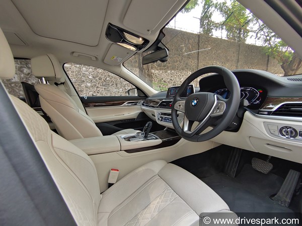 ಅತ್ಯಾಧುನಿಕ ತಂತ್ರಜ್ಞಾನಗಳನ್ನು ಒಳಗೊಂಡಿರುವ ಐಷಾರಾಮಿ ಬಿಎಂಡಬ್ಲ್ಯು 730ಎಲ್‌ಡಿ ಕಾರು ರಿವ್ಯೂ