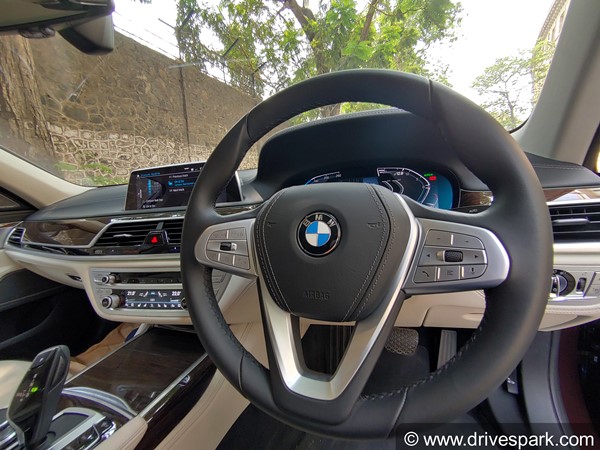 ಅತ್ಯಾಧುನಿಕ ತಂತ್ರಜ್ಞಾನಗಳನ್ನು ಒಳಗೊಂಡಿರುವ ಐಷಾರಾಮಿ ಬಿಎಂಡಬ್ಲ್ಯು 730ಎಲ್‌ಡಿ ಕಾರು ರಿವ್ಯೂ