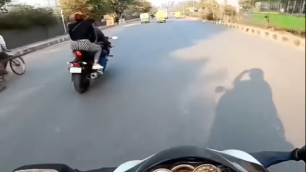 ಗೆಳತಿ ಮುಂದೆ ಬಿಲ್ಡಪ್ ಕೊಡಲು ಹೋಗಿ ಕೊನೆಗೆ ಕ್ಷಮೆಯಾಚಿಸಿದ ಆರ್ 15 ಬೈಕ್ ಸವಾರ