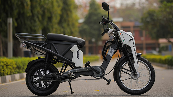 ಪ್ರತಿ ಕಿ.ಮೀಗೆ 20 ಪೈಸೆ ರನ್ನಿಂಗ್ ಕಾಸ್ಟ್ ಹೊಂದಿರುವ ವಿನೂತನ ಎಲೆಕ್ಟ್ರಿಕ್ ಸ್ಕೂಟರ್ ಬಿಡುಗಡೆ