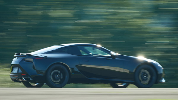 ಹೊಸ ಲೆಕ್ಸಸ್ ಎಲ್‍‍ಸಿ 500ಹೆಚ್ ಲಿಮಿಟೆಡ್ ಎಡಿಷನ್ ಬಿಡುಗಡೆ: ಬೆಲೆ ರೂ.2.15 ಕೋಟಿ