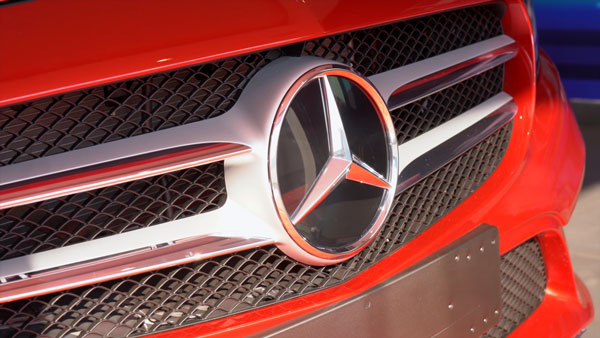 ಐಷಾರಾಮಿ ಮರ್ಸಿಡಿಸ್ ಬೆಂಝ್ ಸಿ-ಕ್ಲಾಸ್ ಕಾರನ್ನು ಖರೀದಿಸಿದ ಬಹುಭಾಷಾ ನಟಿ ಭಾವನಾ