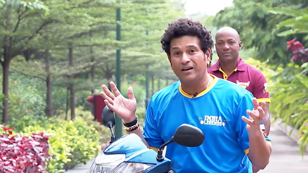 ರಸ್ತೆ ಸುರಕ್ಷತೆ ವೀಡಿಯೊದಲ್ಲಿ ಕಾಣಿಸಿಕೊಂಡ ಕ್ರಿಕೆಟ್ ದಿಗ್ಗಜರು