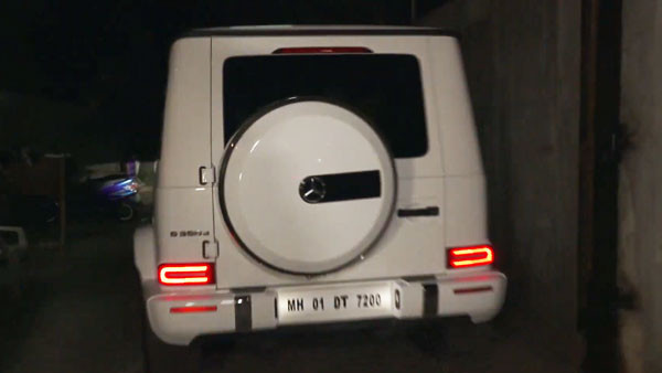 ಐಷಾರಾಮಿ ಮರ್ಸಿಡಿಸ್ ಜಿ-ವ್ಯಾಗನ್ ಎಸ್‍ಯುವಿಯಲ್ಲಿ ಕಾಣಿಸಿಕೊಂಡ ಬಾಲಿವುಡ್ ಬೆಡಗಿ